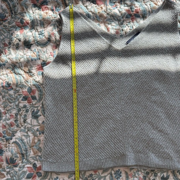 LANE BRYANT SUPER SOFT SLEEVELESS TOP/SWEATER. Camel Color size 18/20 - Picture 7 of 9